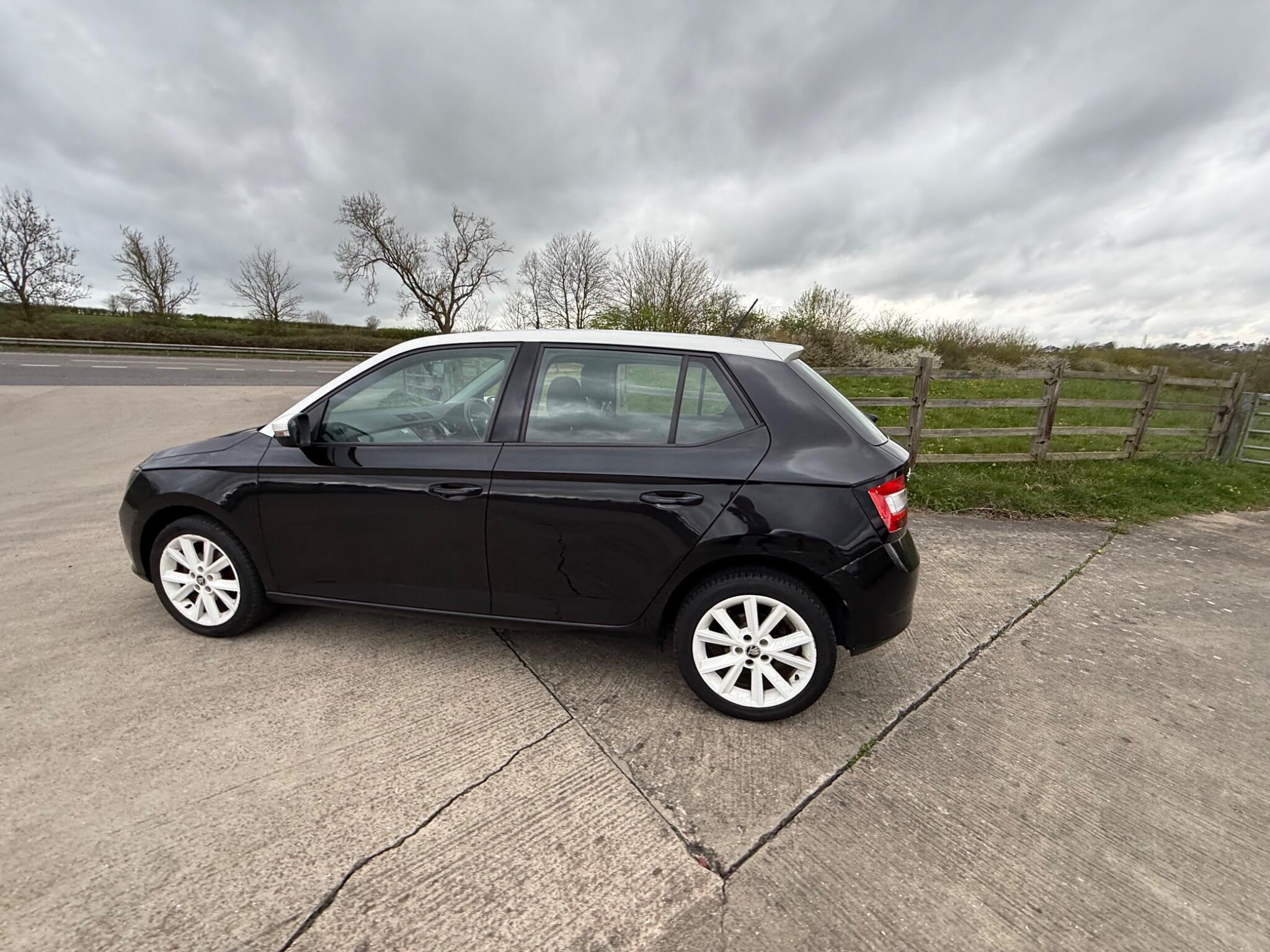 Skoda Fabia 1.0 TSI Colour Edition Euro 6 (s/s) 5dr — photo 58 of 90